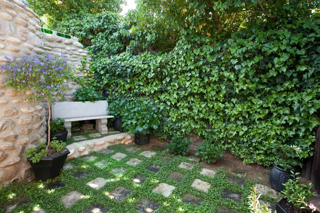 Miles B&B Guest House Оудсхорн Екстериор снимка