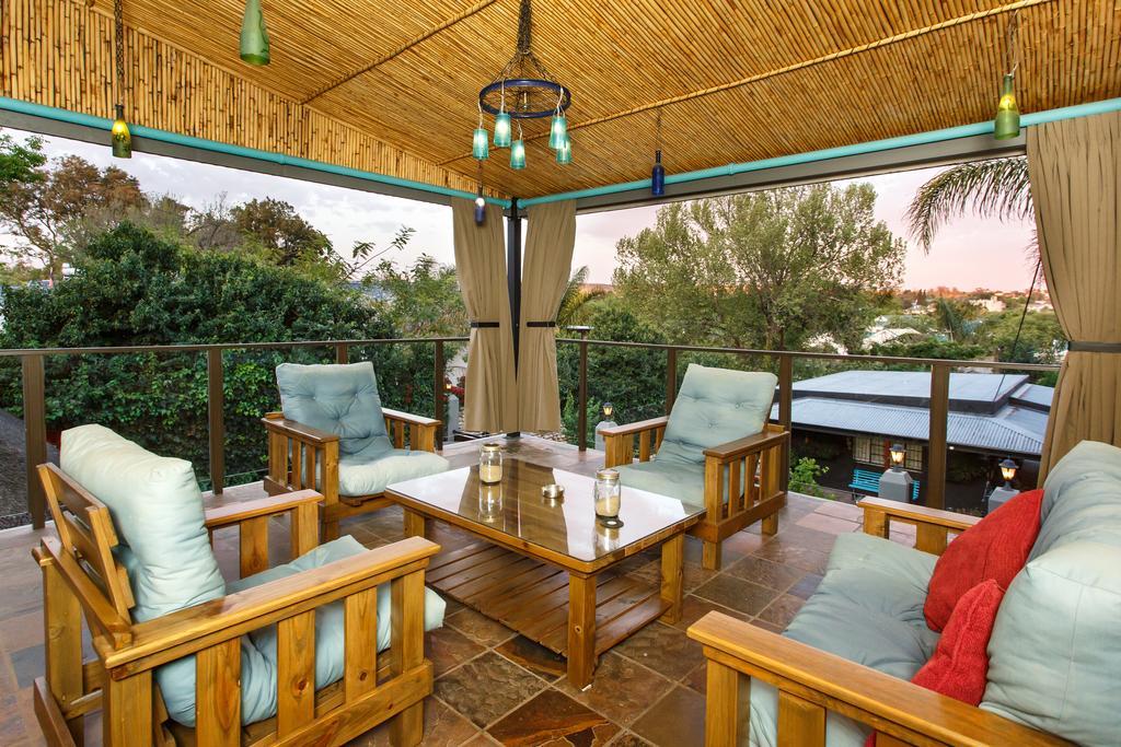 Miles B&B Guest House Оудсхорн Екстериор снимка