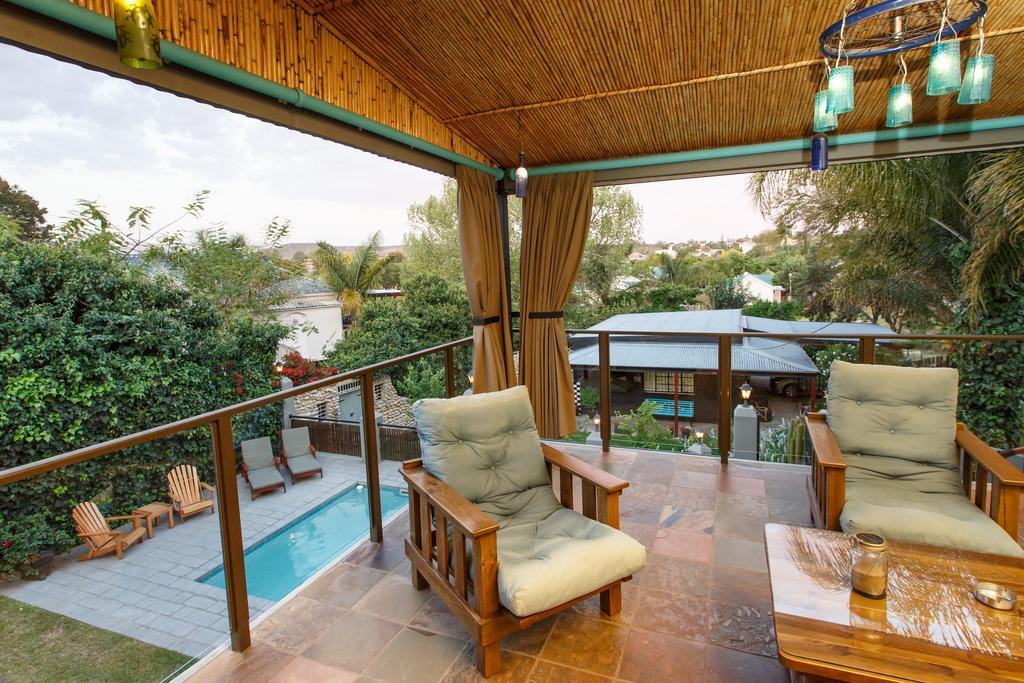 Miles B&B Guest House Оудсхорн Екстериор снимка