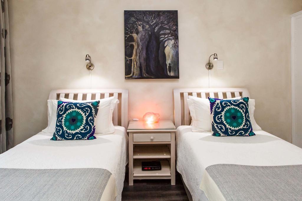 Miles B&B Guest House Оудсхорн Екстериор снимка